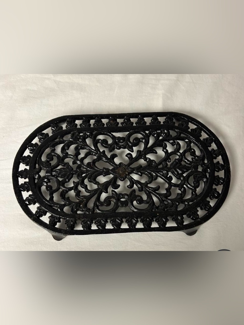 Vintage style cast iron Trivet Black